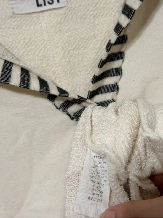 BUCKETLIST French Terry Colorblock Polo Sweater Size Medium Ivory Black Boho - Picture 8 of 8